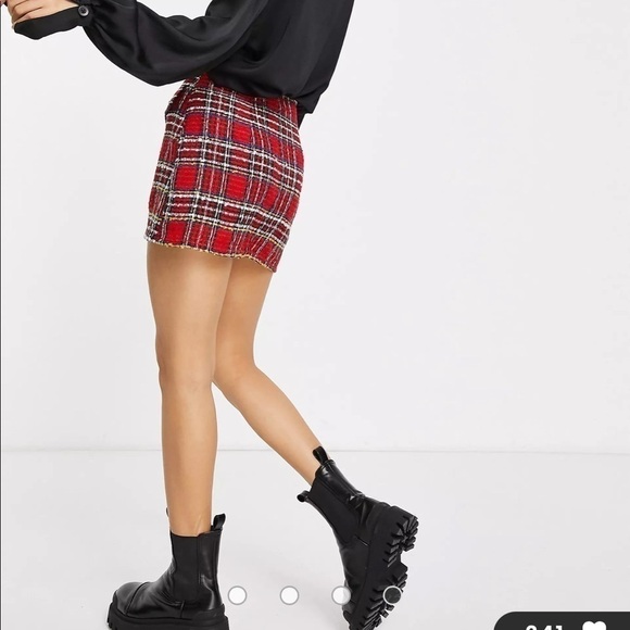 Asos DESIGN Petite tartan check boucle mini skirt with rhinestone button - Picture 8 of 12